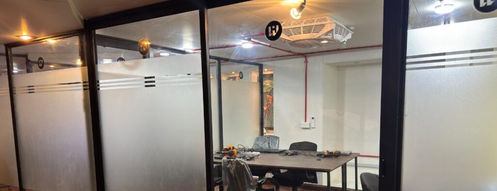 Top 3 coworking spaces on Shahrah-e-Faisal – Which one should you choose and why