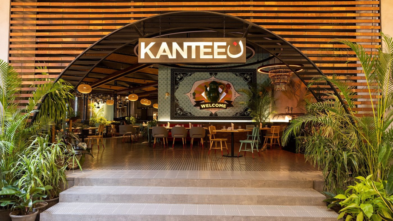 How Khaadi’s Kanteen Has Become a Perfect Hangout Spot for Karachi’s Youth